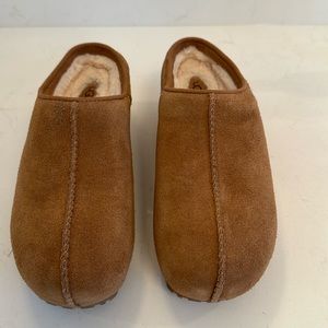 Brown suede Ugg boots! Size 8.